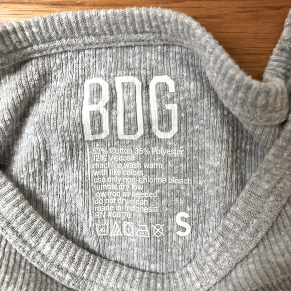 BDG girlfriend cropped long sleeve - Picture 2 of 2